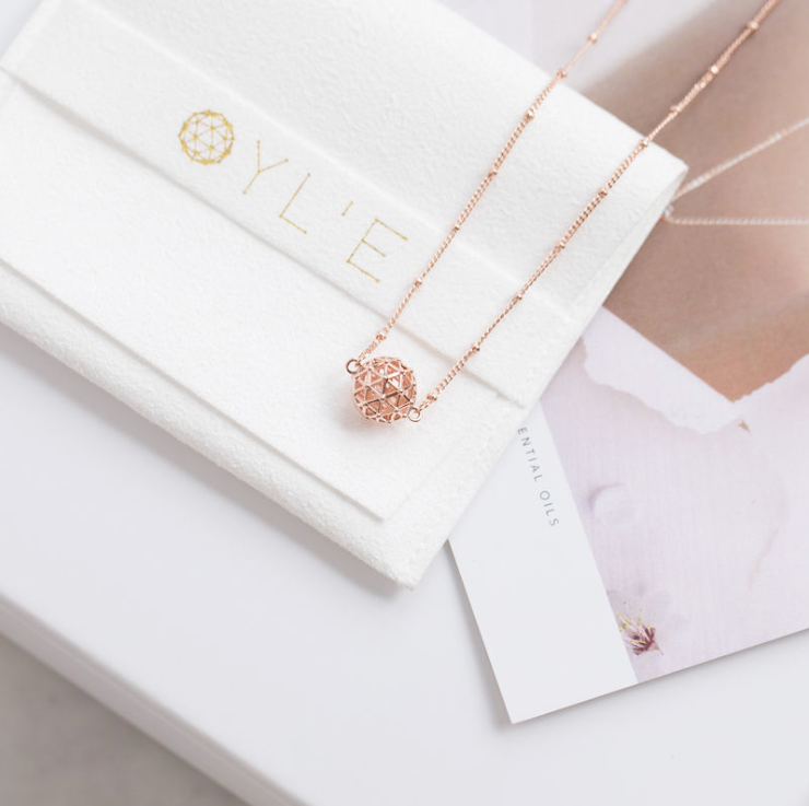 Luxe Initial Necklace (More Letters) – Darling State of Mind